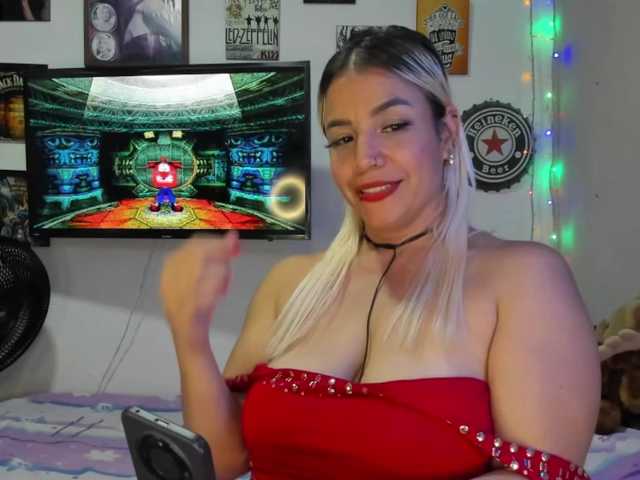 luckyjok's BongaCams show and profile