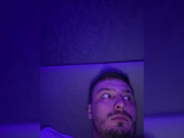 Maxon787 on BongaCams