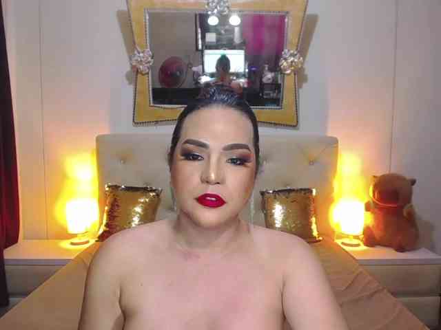 ClassySassyTs Live Webcam on BongaCams