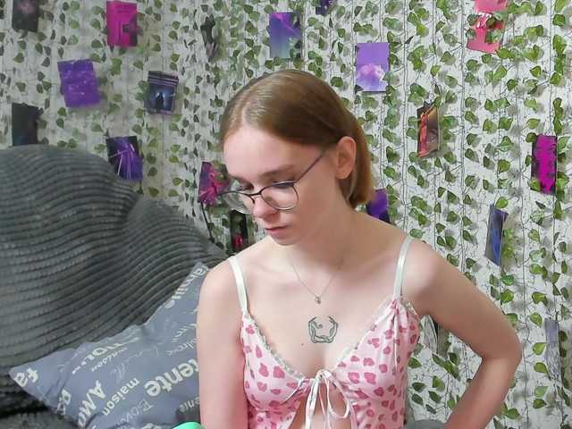  Stacey-Kiss chat room