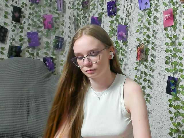  Stacey-Kiss chat room