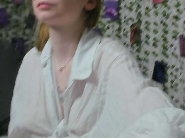  Stacey-Kiss chat room