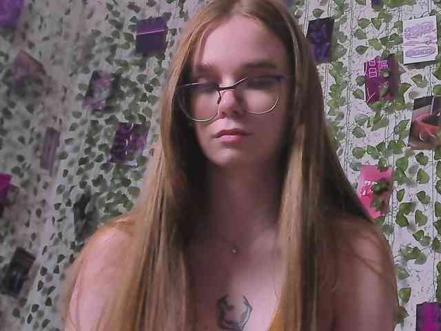 Stacey-Kiss webcam