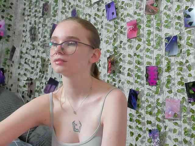 Stacey-Kiss webcam