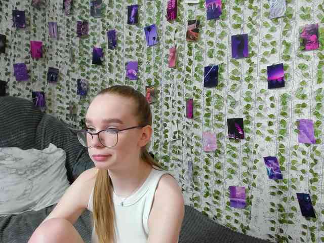 Stacey-Kiss webcam