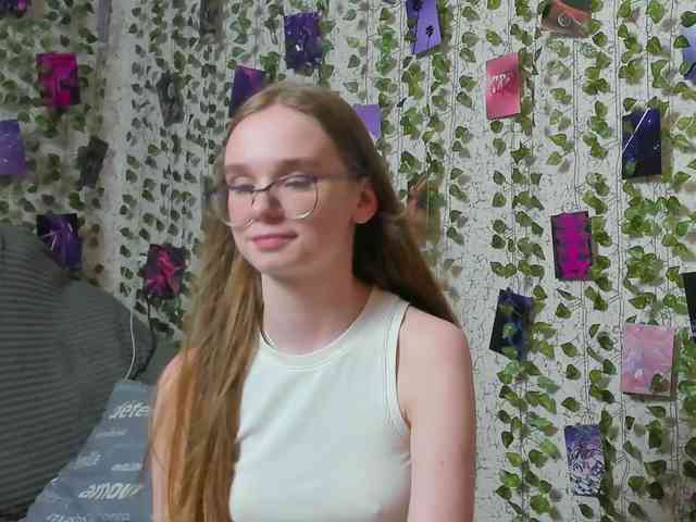 Stacey-Kiss webcam