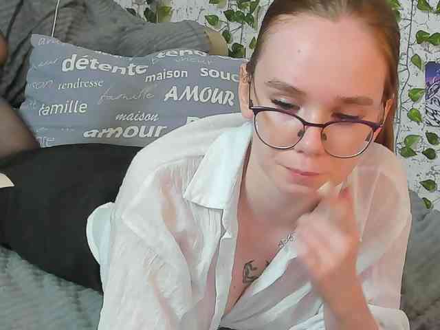 Stacey-Kiss webcam