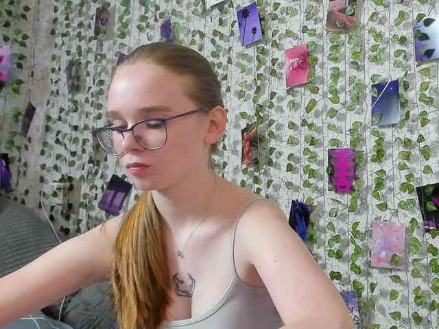 Stacey-Kiss webcam