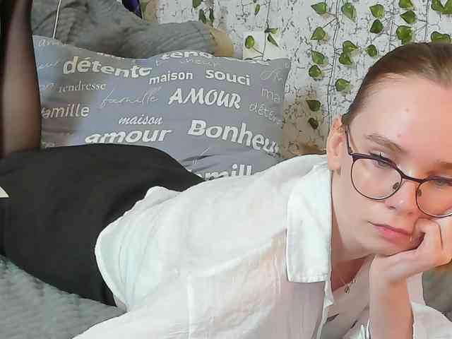 Stacey-Kiss webcam