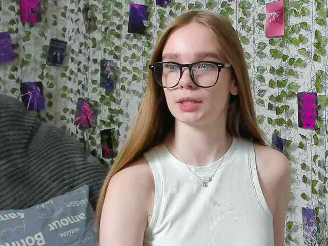 Stacey-Kiss webcam