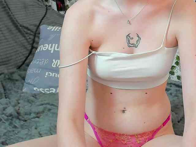 Stacey-Kiss webcam