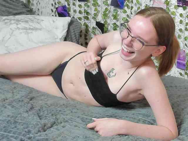 Stacey-Kiss webcam