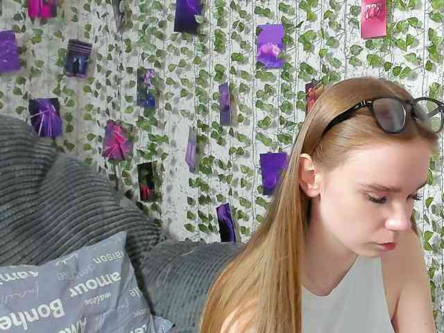 Stacey-Kiss webcam