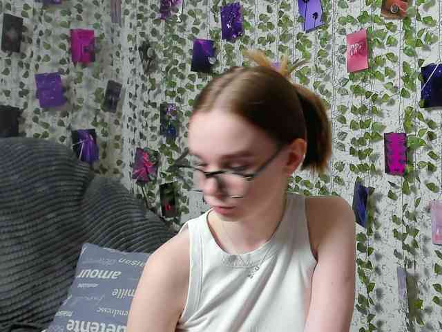 Stacey-Kiss webcam