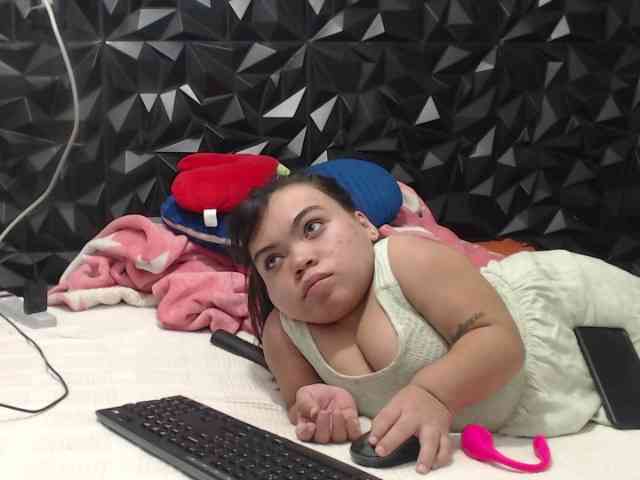 Michelle-brooks webcam