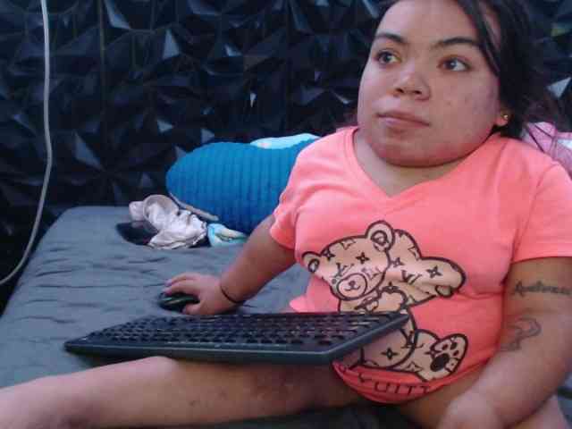 Michelle-brooks webcam