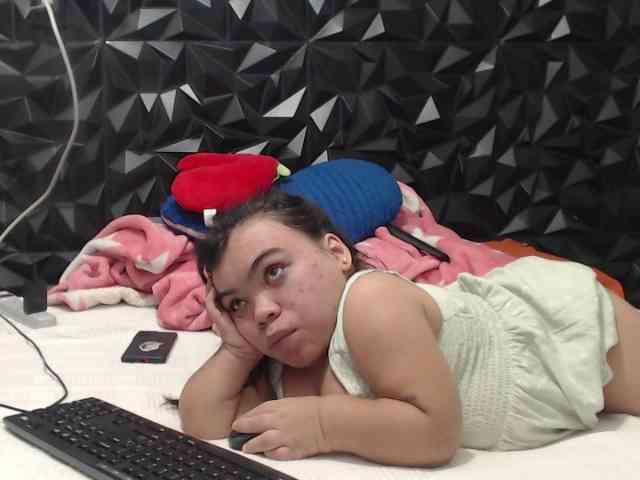 Michelle-brooks webcam