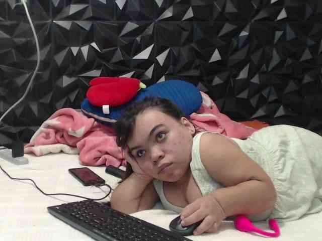 Michelle-brooks webcam