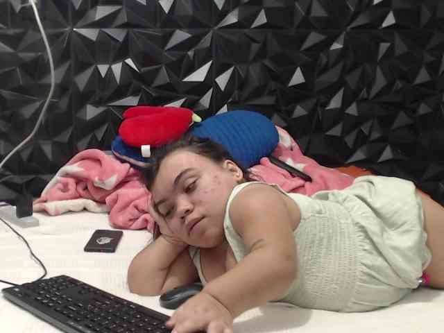 Michelle-brooks webcam