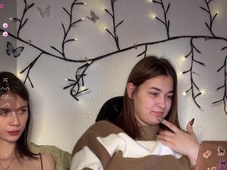 ZoyaVikki Porn Show