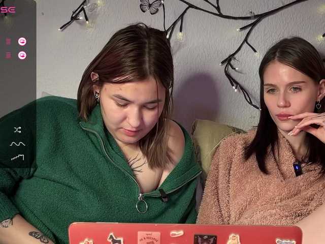 2Love-Love2 Live Webcam on BongaCams