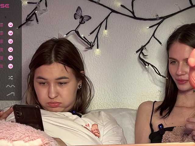 2Love-Love2's BongaCams show and profile