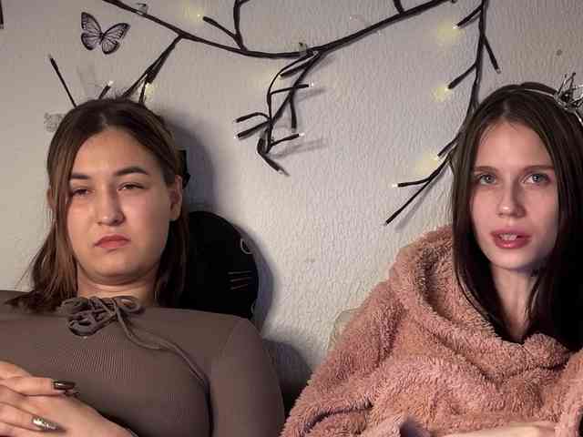 2Love-Love2 Live Webcam on BongaCams