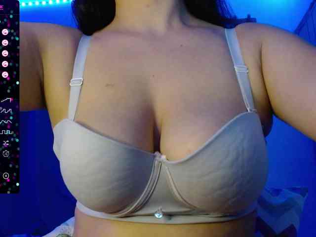 mila_318 webcam