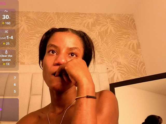 daffnelewis webcam bongacams model stream image