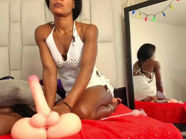 daffnelewis's BongaCams show and profile