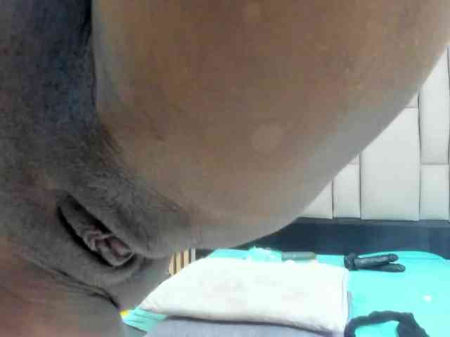 daffnelewis webcam
