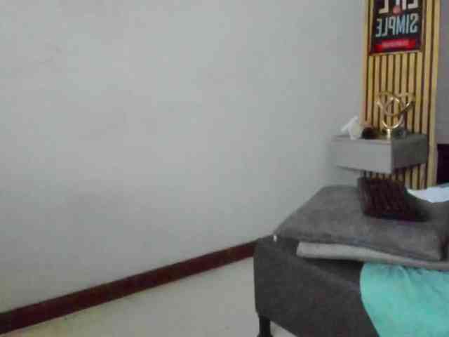 daffnelewis webcam