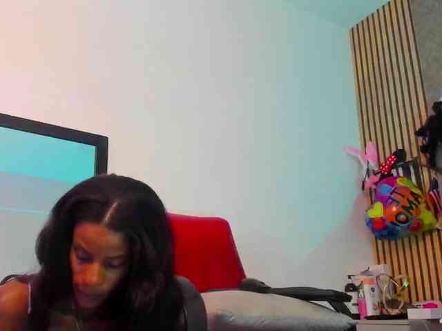 daffnelewis webcam