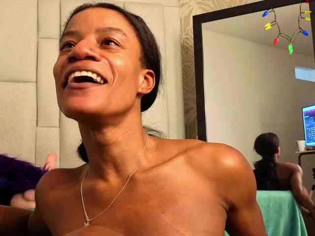 daffnelewis daffnelewis