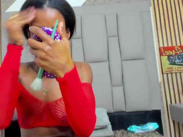 daffnelewis webcam
