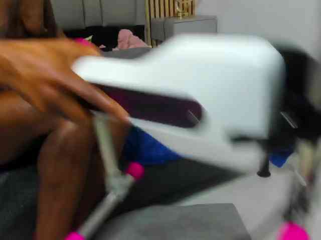 daffnelewis webcam