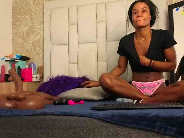 daffnelewis daffnelewis