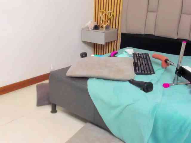 daffnelewis webcam