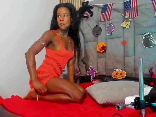daffnelewis webcam