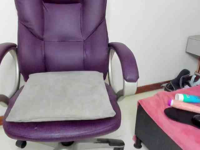 daffnelewis webcam
