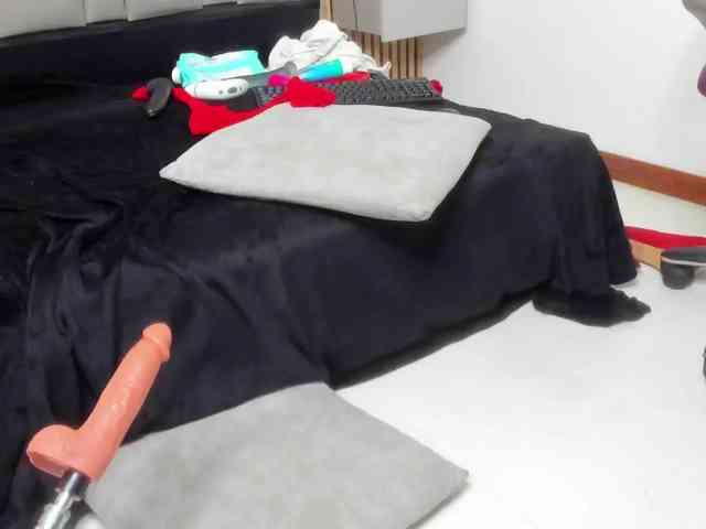 daffnelewis webcam