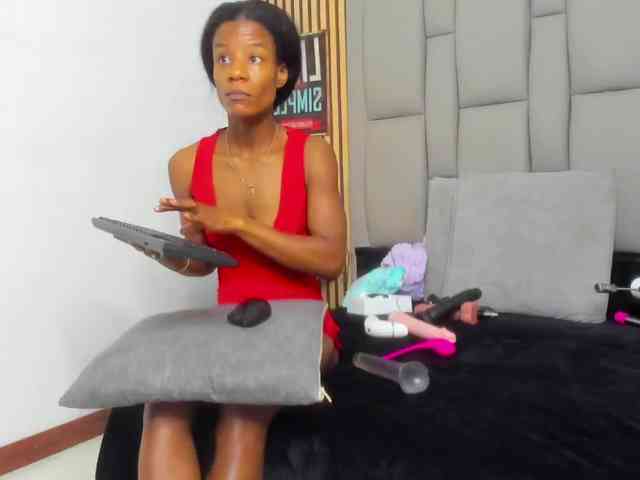 daffnelewis webcam