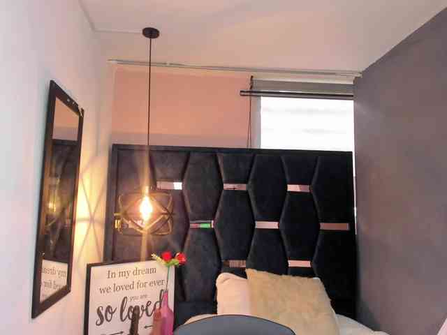 GiaFox webcam