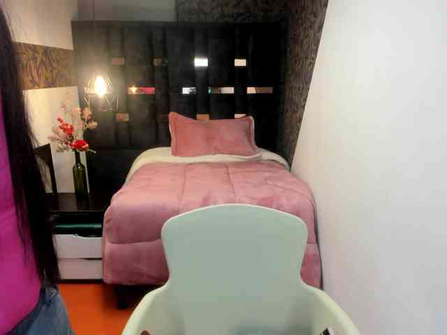 GiaFox webcam