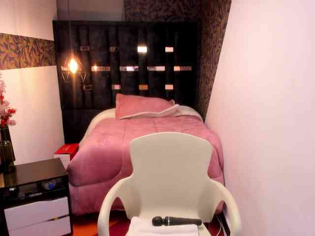 GiaFox webcam