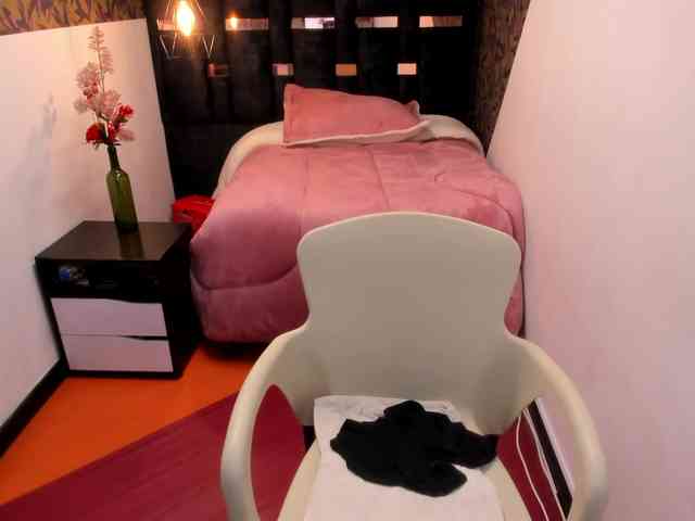 GiaFox webcam