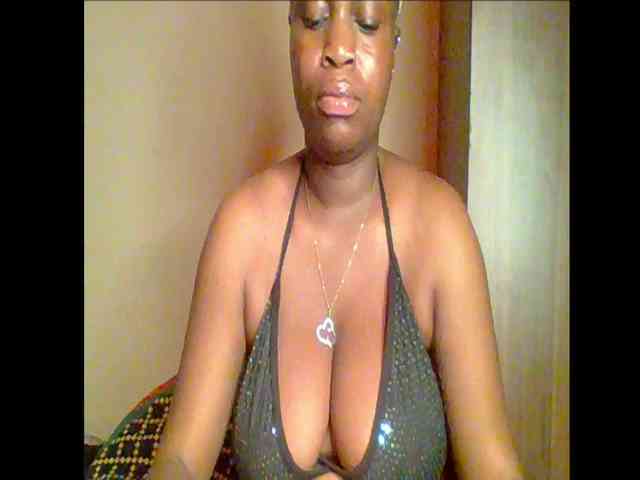 Thickerboobs-xx webcam