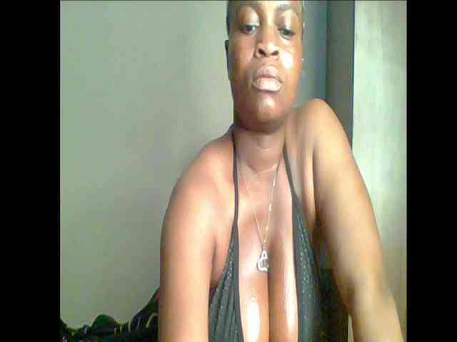 Thickerboobs-xx