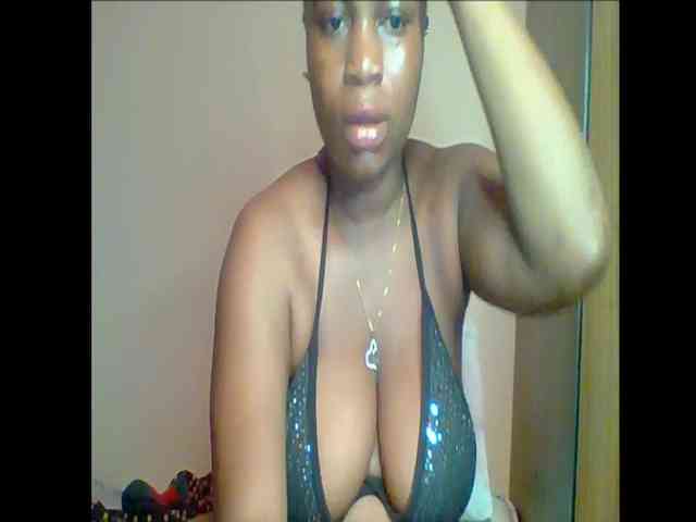 Thickerboobs-xx webcam