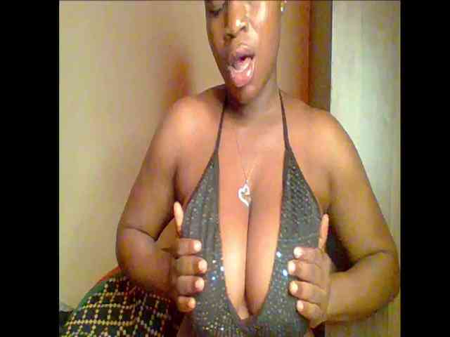Thickerboobs-xx webcam